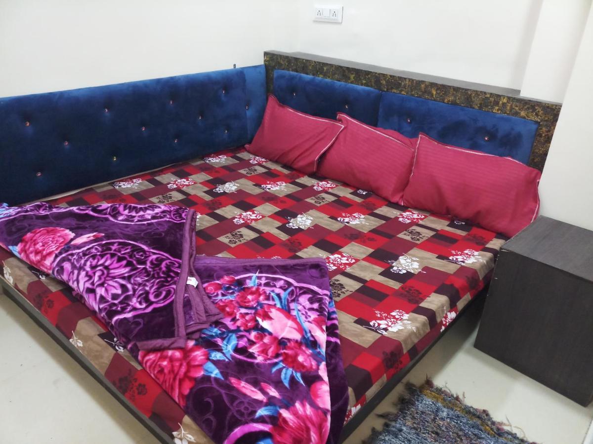 Hotel Blue Tower Inn Ujjain Room photo