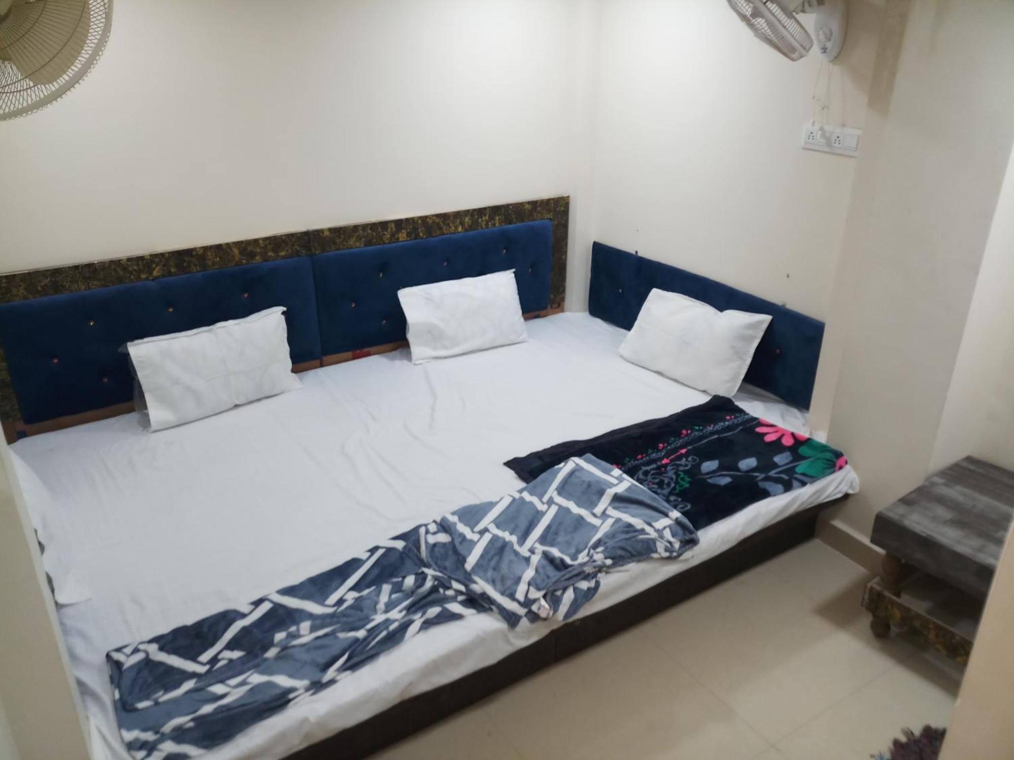 Hotel Blue Tower Inn Ujjain Exterior photo